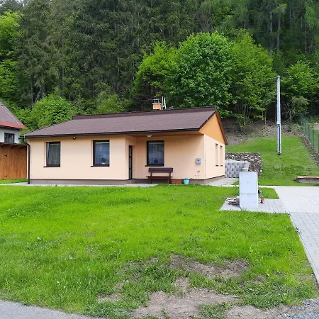 Lisny 105 Cely Novy Dum Se Zahradou U Jizery A Cyklo-Stezky New House By Jizera River And Bicycle Path Zelezny Brod Extérieur photo